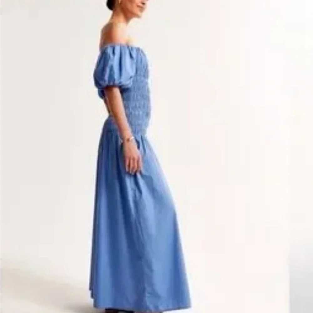 Abercrombie & Fitch Blue Off-Shoulder Smocked Maxi Dress M Tall